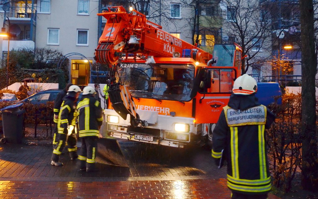 Feuer 2 Dachwohnung Koeln Severinswall Bayenstr P104.JPG